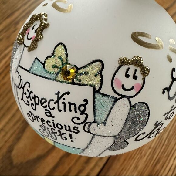 Heart Gifts by Teresa Inc. Hand Painted Ornament Expecting Parents To Be‎ - Picture 5 of 10